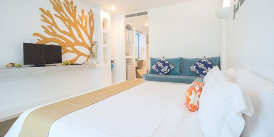 lomadivingkhaolak_lomadivingkhaolakocean-breeze-resort-jacuzzisuite.jpg